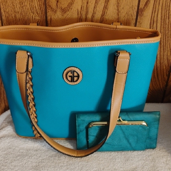Gianni Bernini Handbags - Pretty Teal and Tan Tote Bag